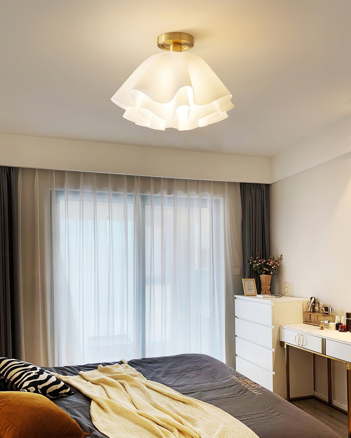 Bloemvormige plafondlamp