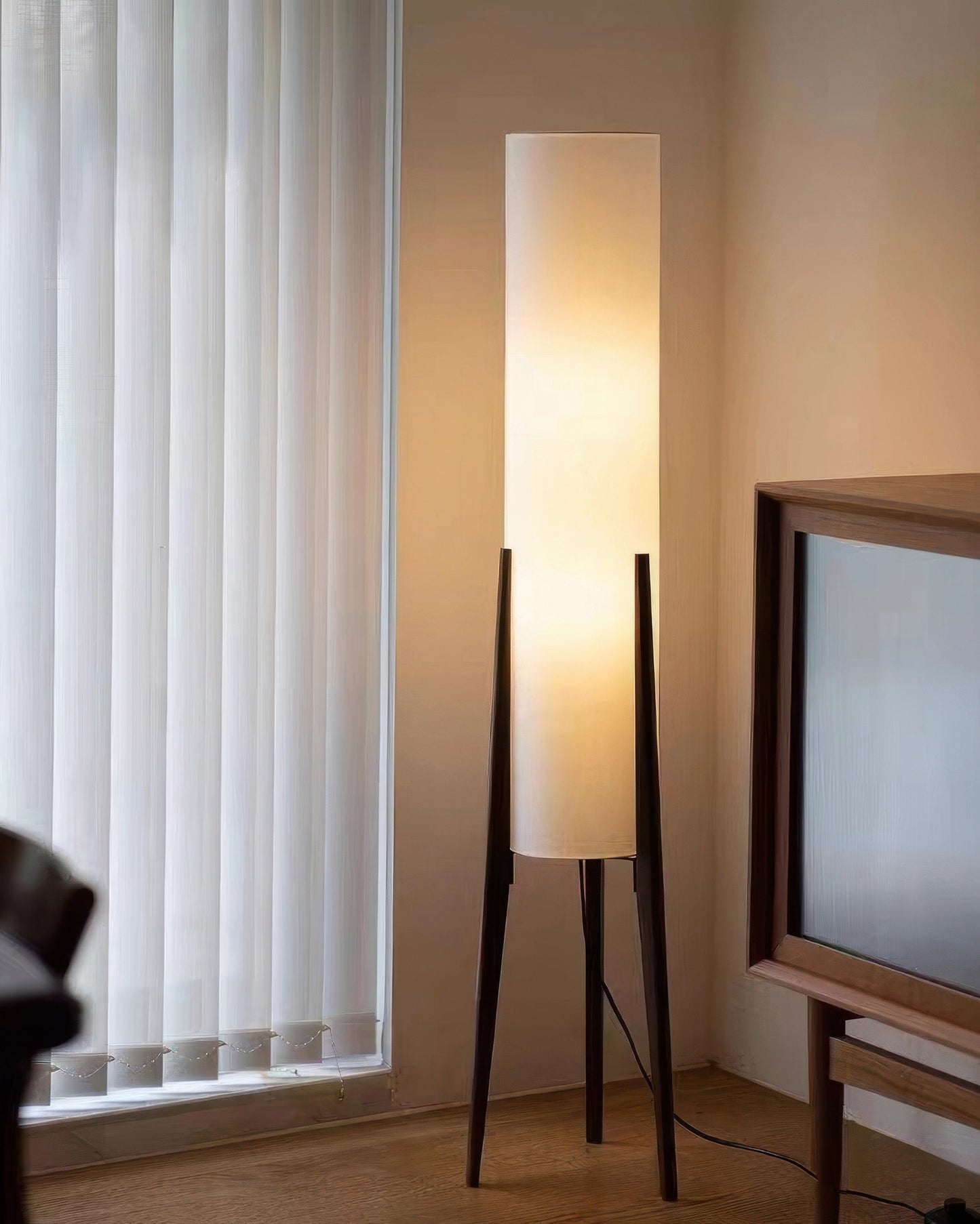 Walnoot vloerlamp Massief houten kunstlamp