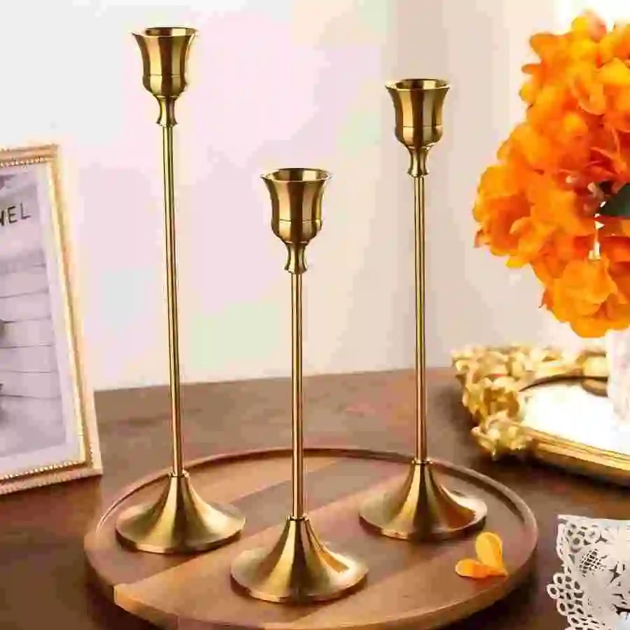 Set Van 3 Vintage Elegante Metalen En Aluminium Tafelblad Kandelaars