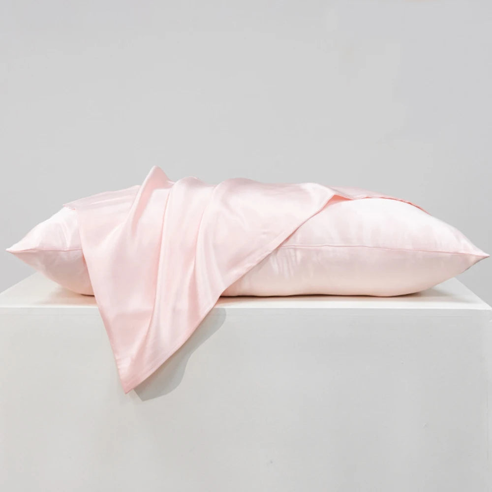 Zijden Sierkussen Dames – Luxe & Zacht – Decoratief Kussen – Mini Formaat – Voor Slaapkamer & Bank