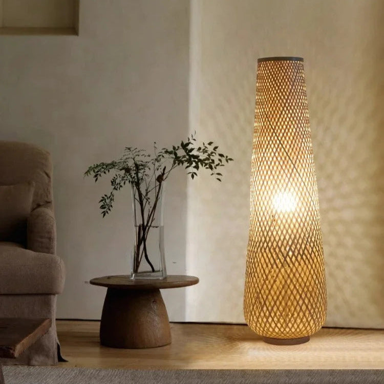 Japandi Handgemaakte Vloerlamp van Gewoven Bamboe