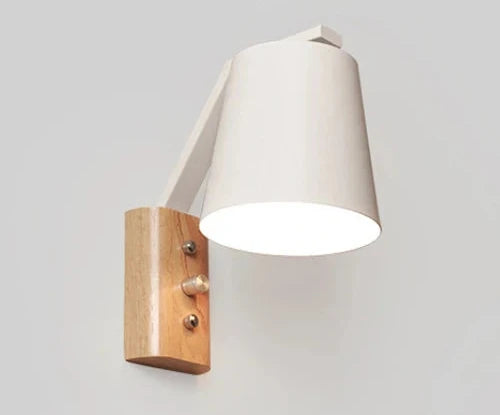WoodLume – Moderne LED Wandlamp van Hout voor Woon- & Slaapkamer